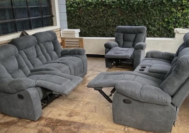 Clean 6-Seater Recliner Sofa