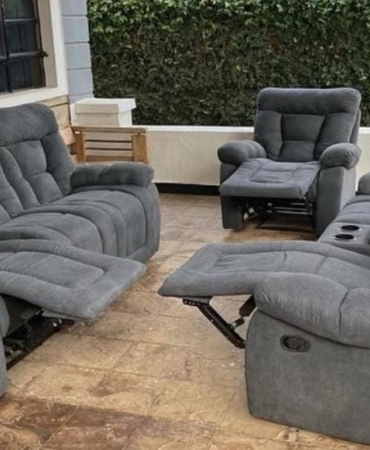 Clean 6-Seater Recliner Sofa