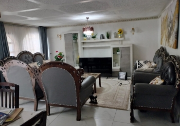 Modern High-End 8-Seater Antique Leather Sofa Set On Quick Sale