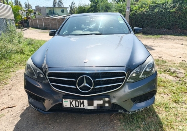 Clean Mercedes-Benz Sedan – Smooth & Reliable Drive